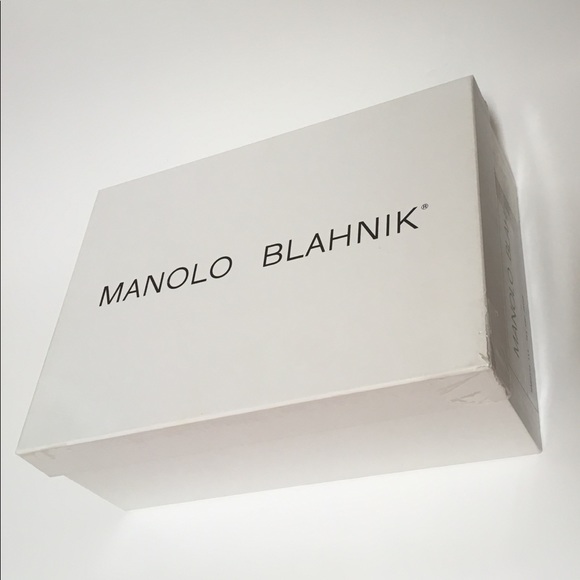 Manolo Blahnik - Picture 4 of 7
